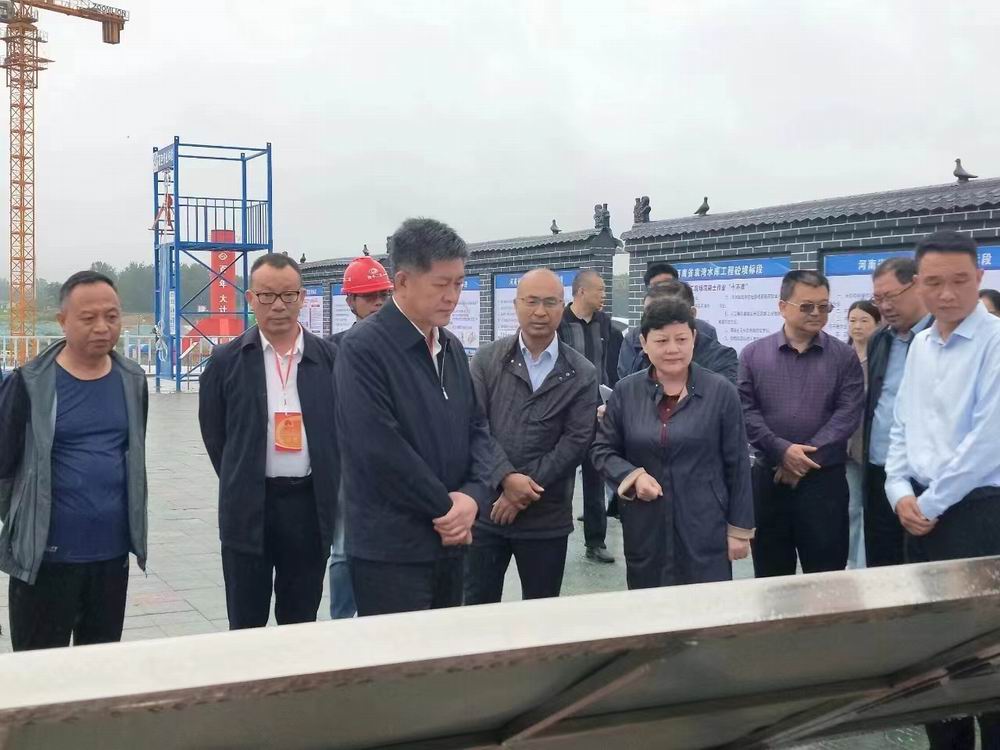 牢樹(shù)紅線意識(shí) 狠抓安全落實(shí)——河南永和建設(shè)集團(tuán)董事長(zhǎng)孔德穩(wěn)參加安全生產(chǎn)“一法一條例一決定”執(zhí)法檢查