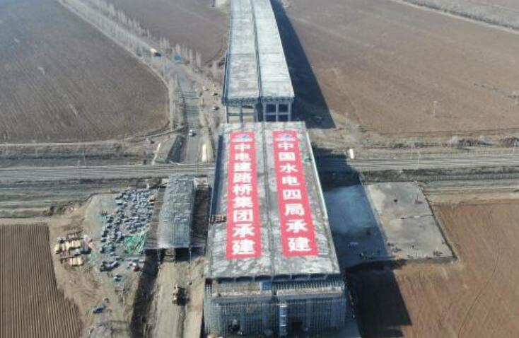 新疆單體最大、橋面最寬、重量最大的轉(zhuǎn)體橋成功轉(zhuǎn)體